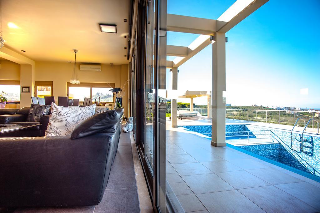 Villa Prigipessa Agia Marina  ภายนอก รูปภาพ