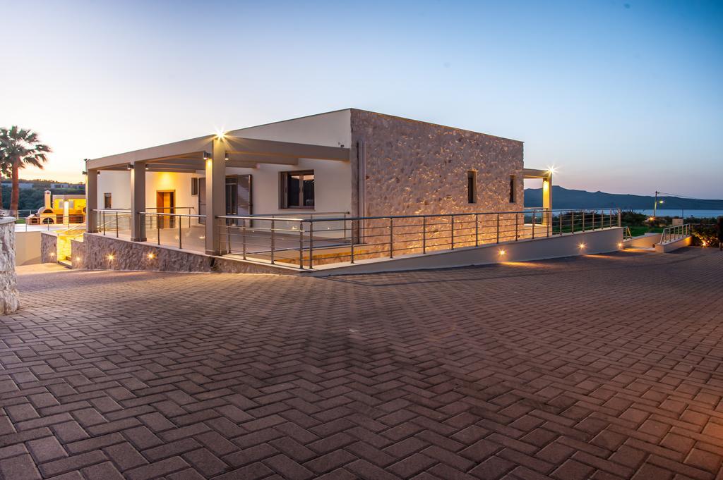 Villa Prigipessa Agia Marina  ภายนอก รูปภาพ