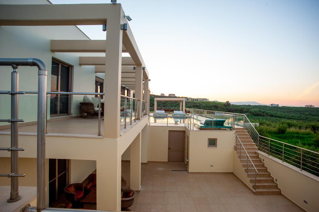 Villa Prigipessa Agia Marina  ภายนอก รูปภาพ
